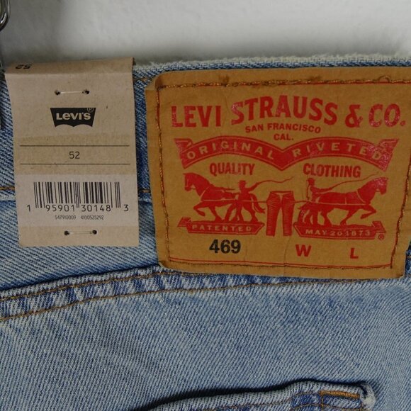 Levi's 469 Loose Shorts Big Men's Size 52 Blue Denim Cotton Raw Hem - Picture 7 of 9